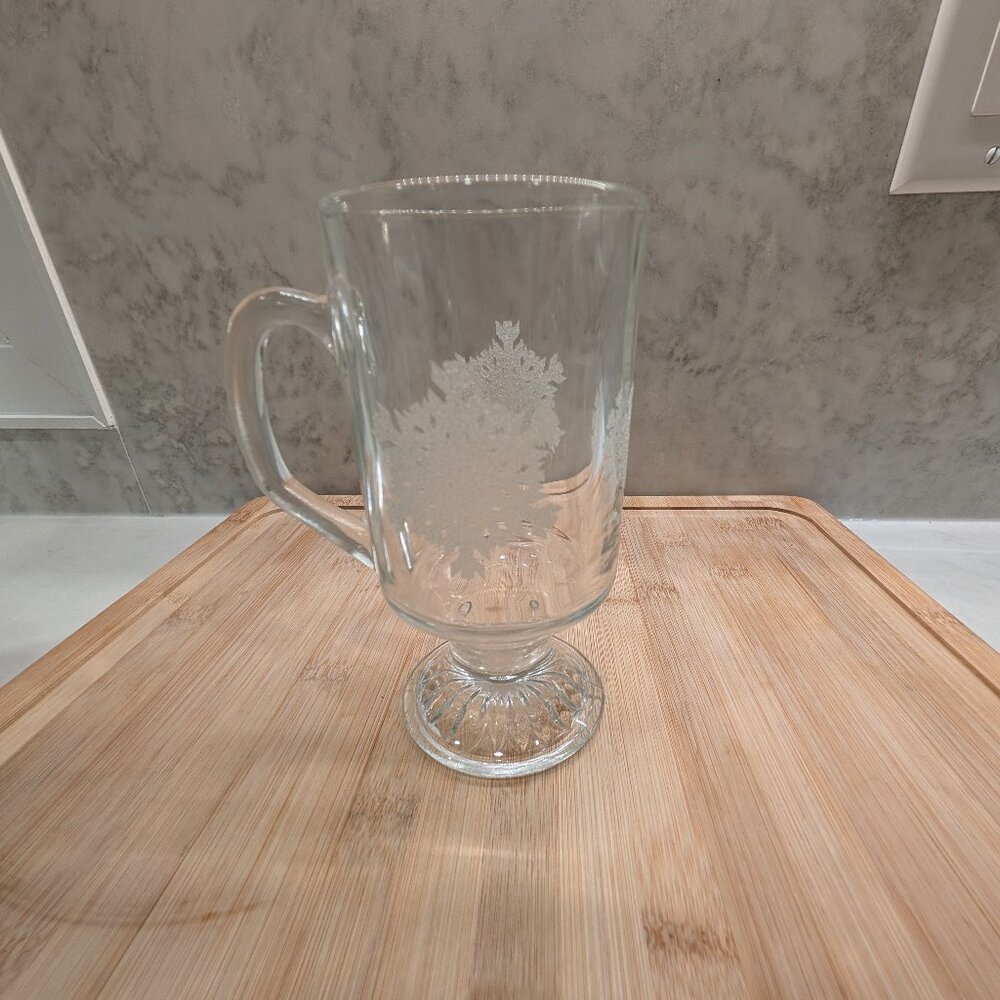 Vintage snowflake pedestal glass mug